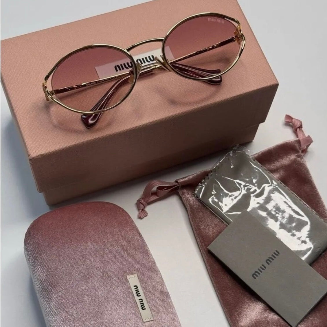 MIU MIU 54YS