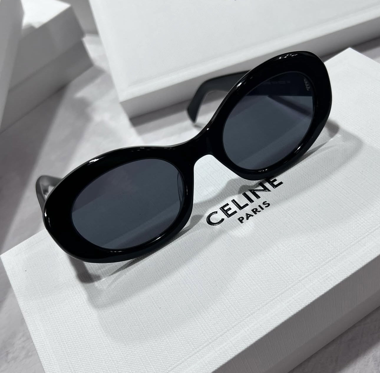 CELINE TRIOMPHE CL40194U