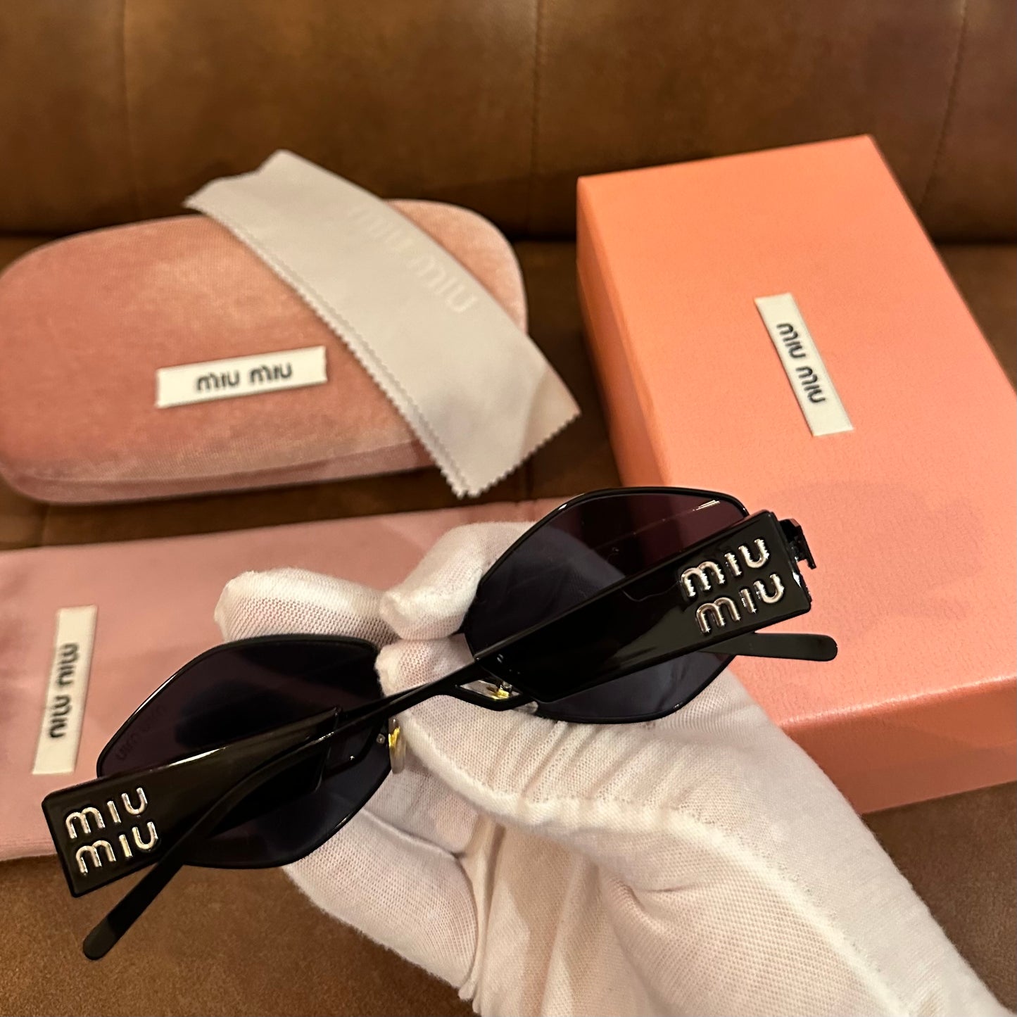 MIU MIU MU HEXA