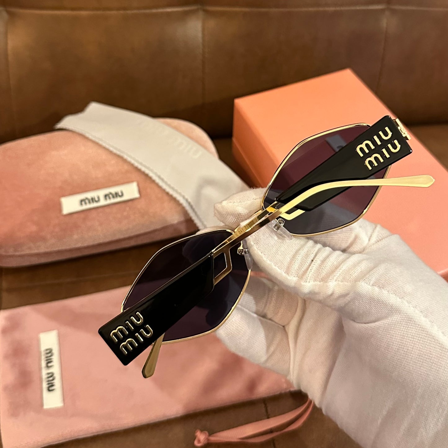 MIU MIU MU HEXA