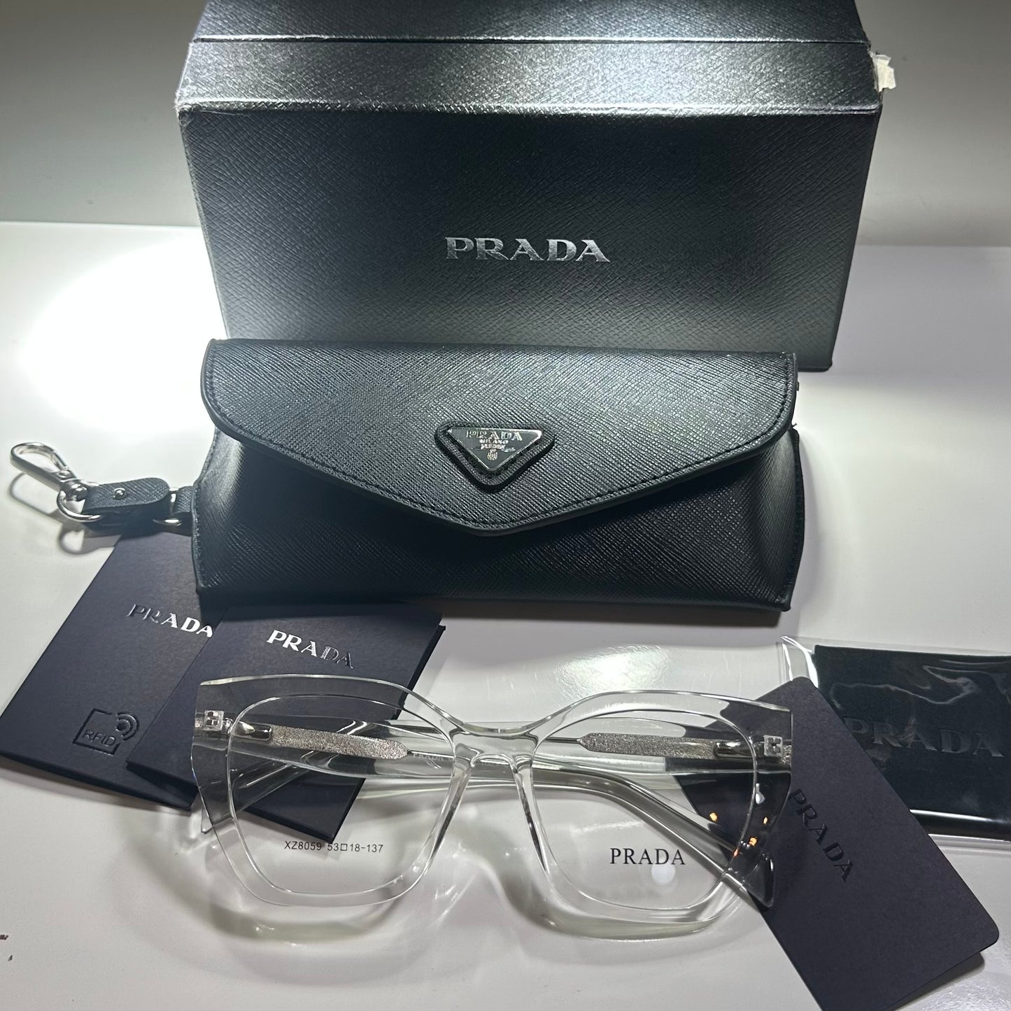 PRADA PR09