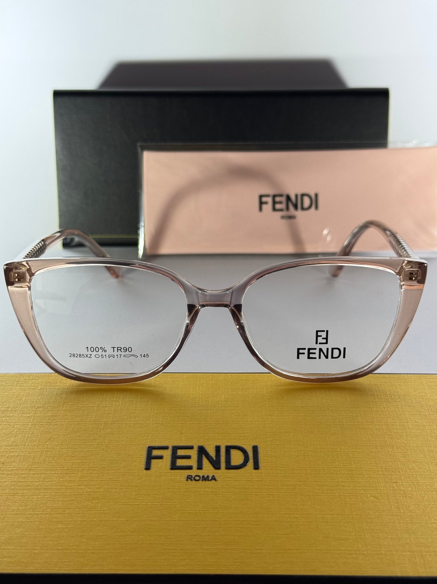 FENDI CAT EYE / NUDE BEIGE