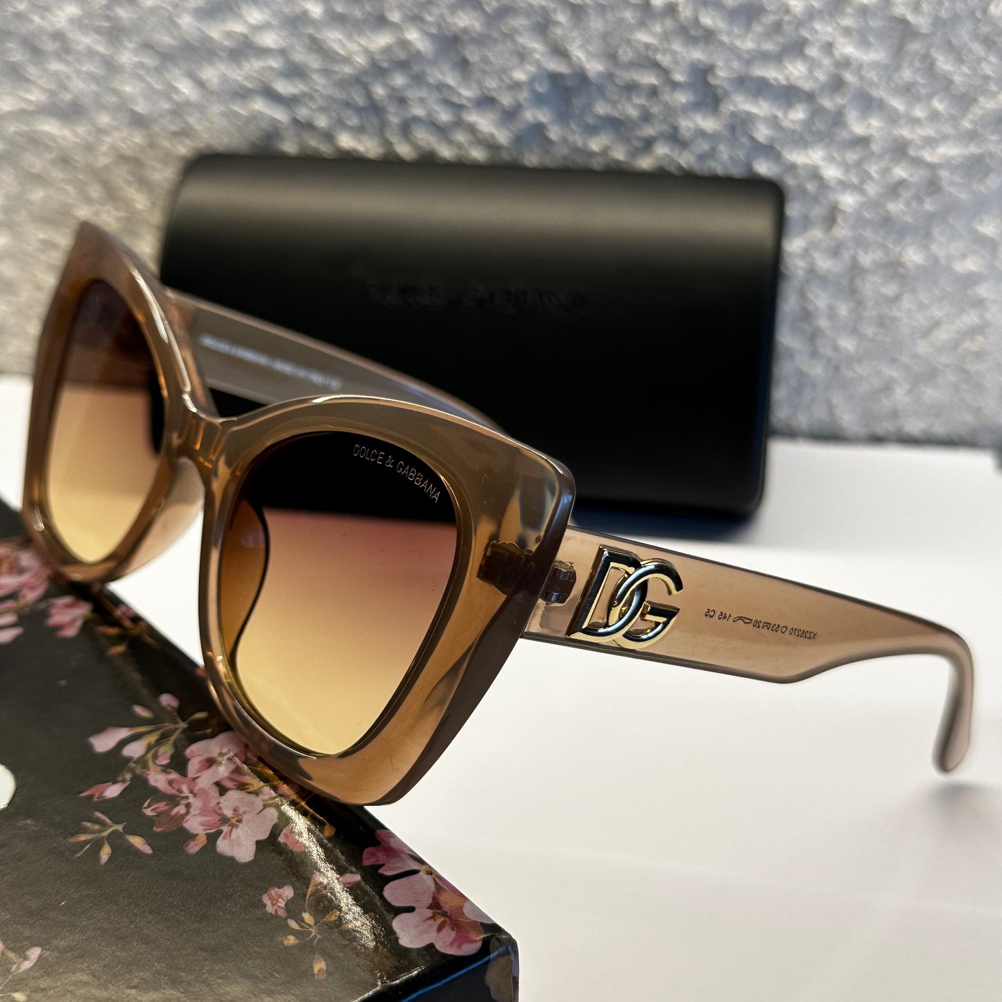 DOLCE GABBANA DG43