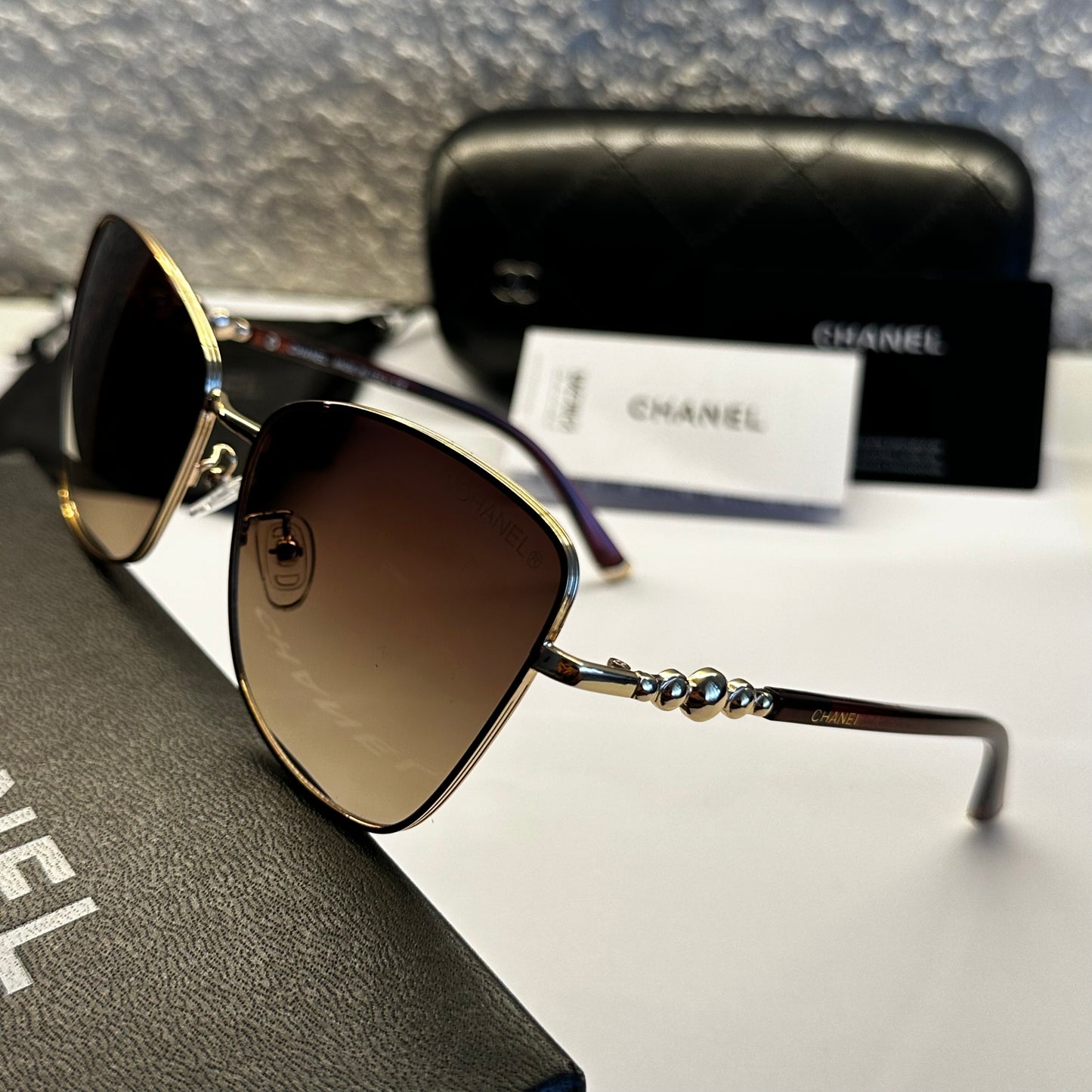 CHANEL CC7
